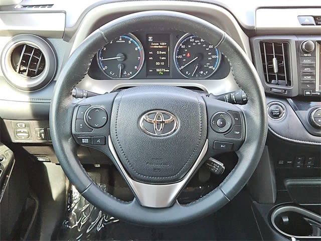 2017 Toyota RAV4 Limited 14