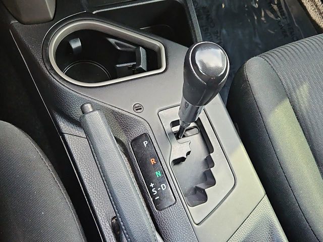 Thumbnail: 2018 Toyota RAV4 - 16