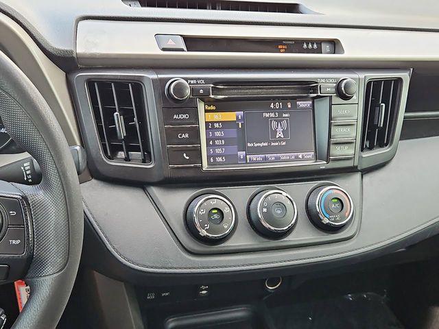 Thumbnail: 2018 Toyota RAV4 - 15