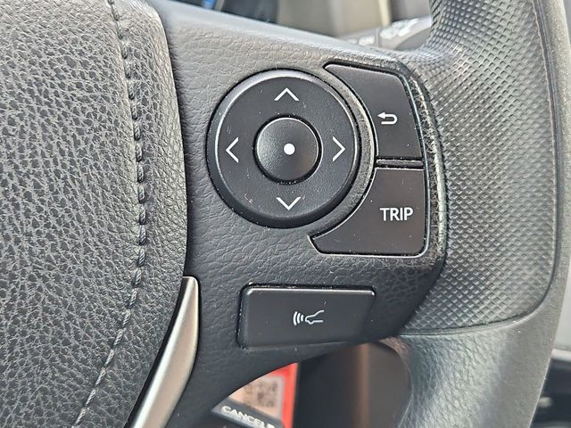 Thumbnail: 2018 Toyota RAV4 - 29