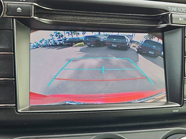 Thumbnail: 2018 Toyota RAV4 - 32