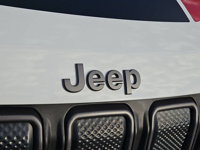 Thumbnail: 2022 Jeep Compass - 25