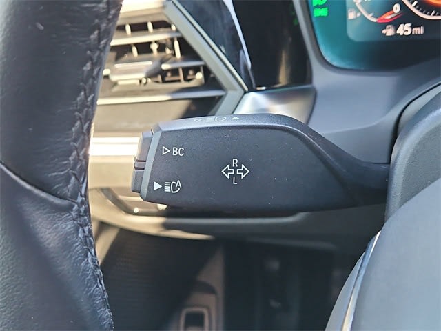 Thumbnail: 2021 BMW 3 Series - 32