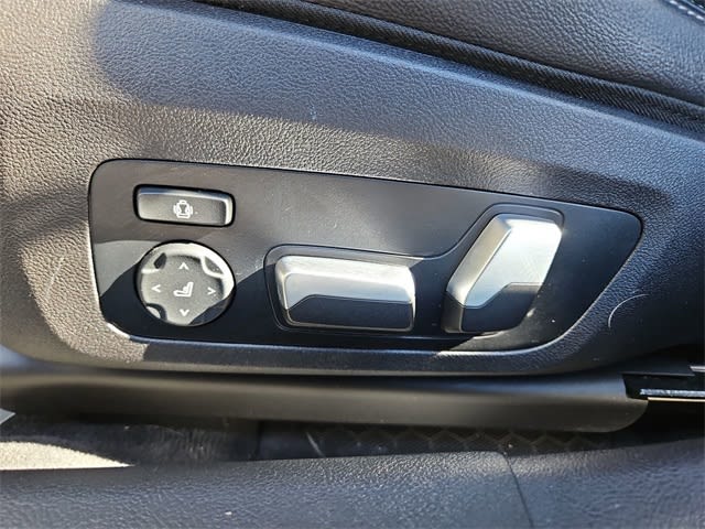 Thumbnail: 2021 BMW 3 Series - 26