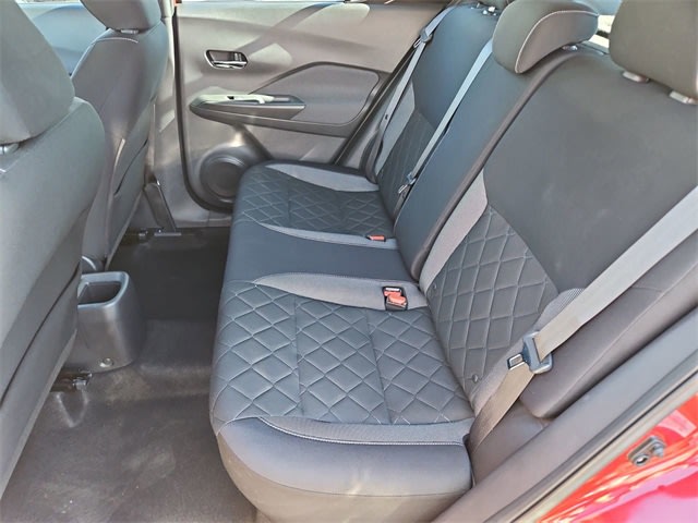 Thumbnail: 2018 Nissan Kicks - 13