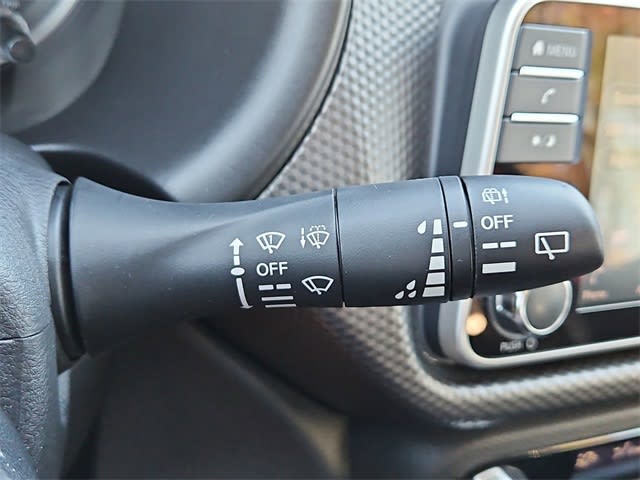 Thumbnail: 2018 Nissan Kicks - 30