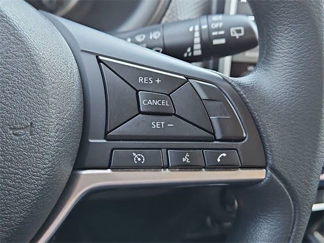 Thumbnail: 2018 Nissan Kicks - 29