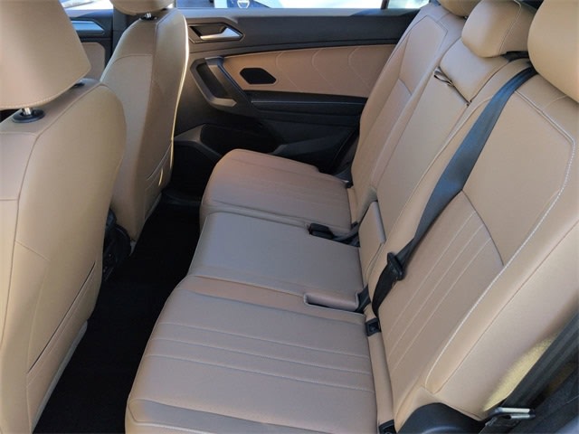 Thumbnail: 2023 Volkswagen Tiguan - 13