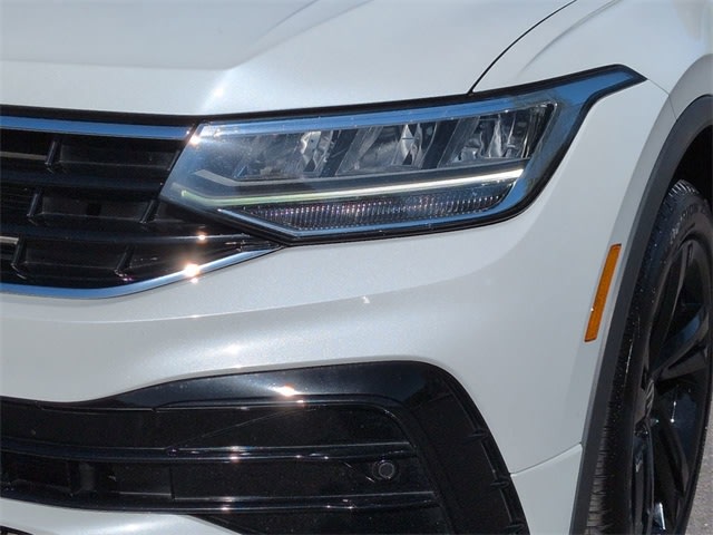 Thumbnail: 2023 Volkswagen Tiguan - 25