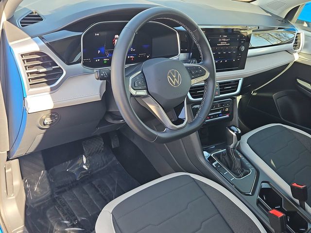 Thumbnail: 2025 Volkswagen Taos - 2