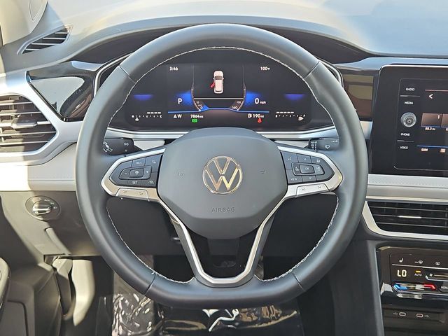Thumbnail: 2025 Volkswagen Taos - 14