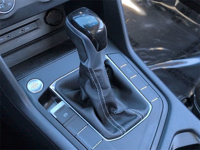 Thumbnail: 2022 Volkswagen Taos - 16