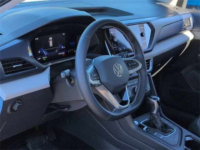 Thumbnail: 2022 Volkswagen Taos - 2