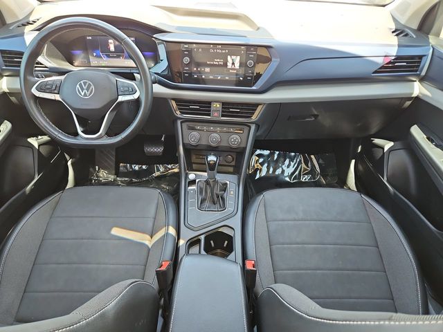 Thumbnail: 2022 Volkswagen Taos - 10