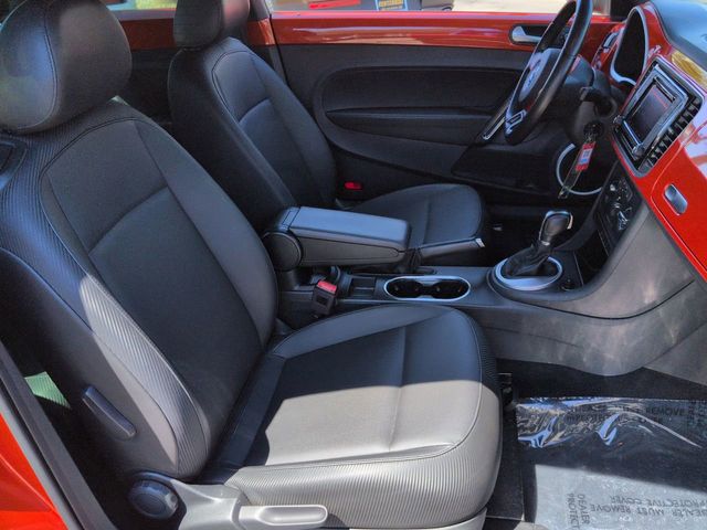 Thumbnail: 2016 Volkswagen Beetle - 12