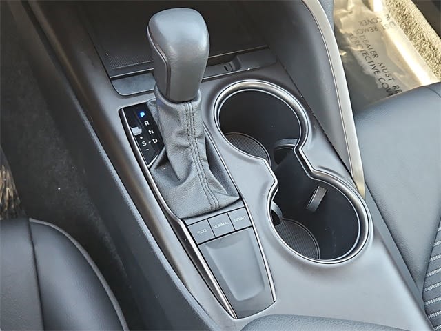 Thumbnail: 2024 Toyota Camry - 16