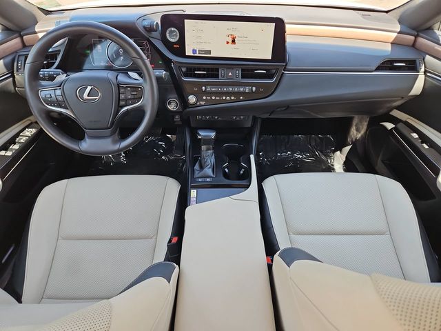 Thumbnail: 2023 Lexus ES - 10
