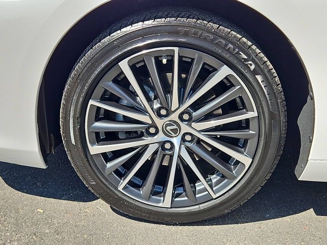 Thumbnail: 2023 Lexus ES - 8