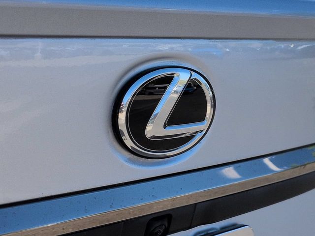 Thumbnail: 2023 Lexus ES - 7