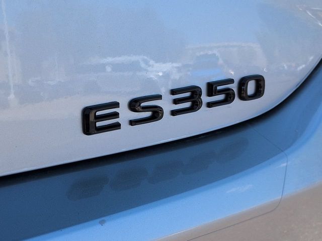 Thumbnail: 2023 Lexus ES - 26