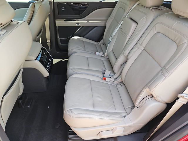Thumbnail: 2020 Lincoln Aviator - 27