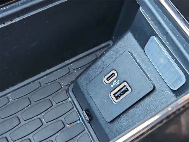 Thumbnail: 2023 Lincoln Aviator - 36