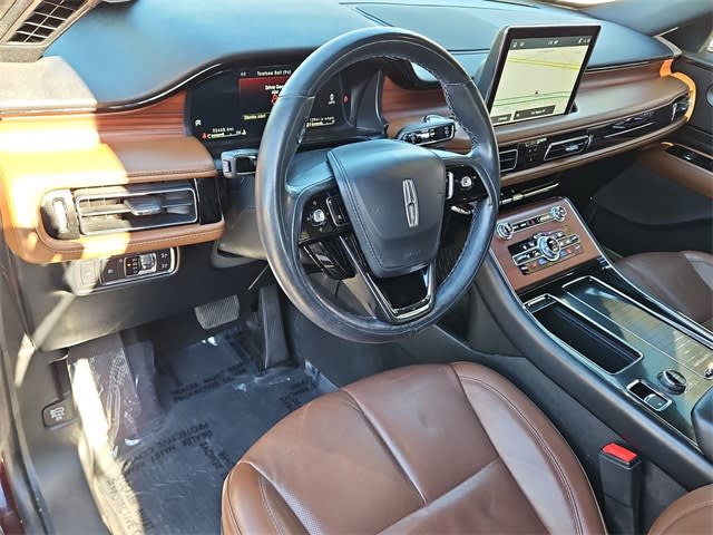 Thumbnail: 2023 Lincoln Aviator - 2