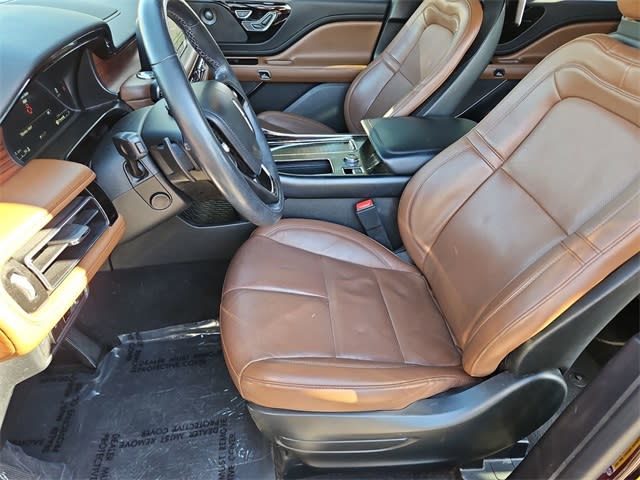 Thumbnail: 2023 Lincoln Aviator - 10