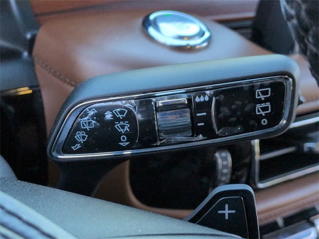 Thumbnail: 2022 Lincoln Aviator - 32