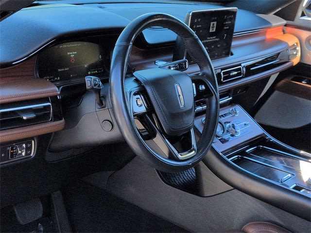 Thumbnail: 2022 Lincoln Aviator - 2