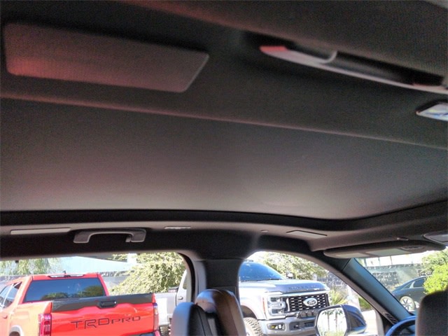 Thumbnail: 2022 Lincoln Aviator - 29