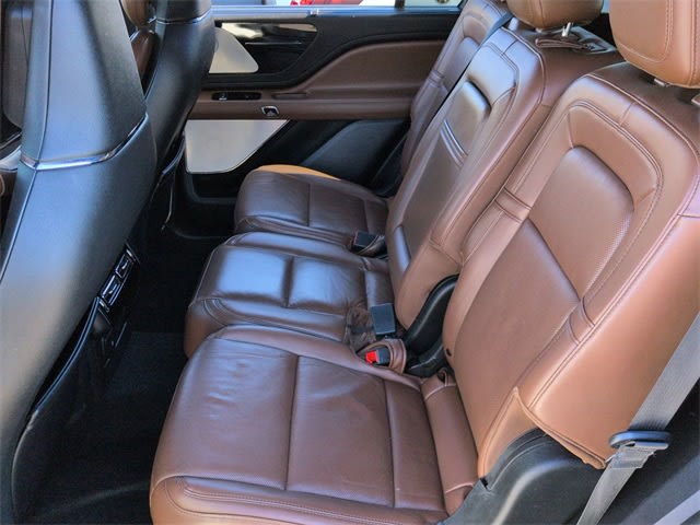 Thumbnail: 2022 Lincoln Aviator - 27