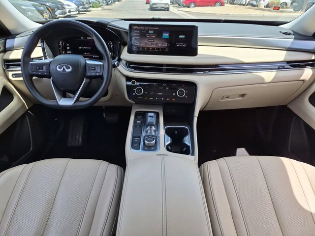 Thumbnail: 2023 INFINITI QX60 - 10