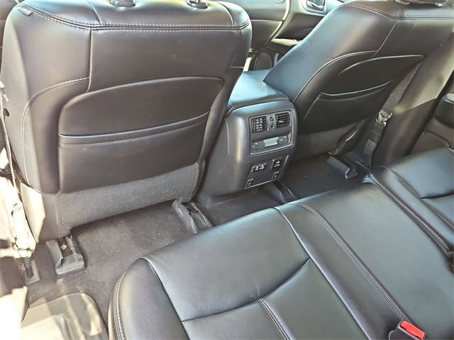 Thumbnail: 2020 Nissan Pathfinder - 13