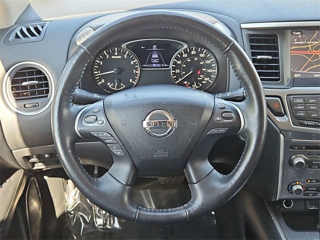 Thumbnail: 2020 Nissan Pathfinder - 14