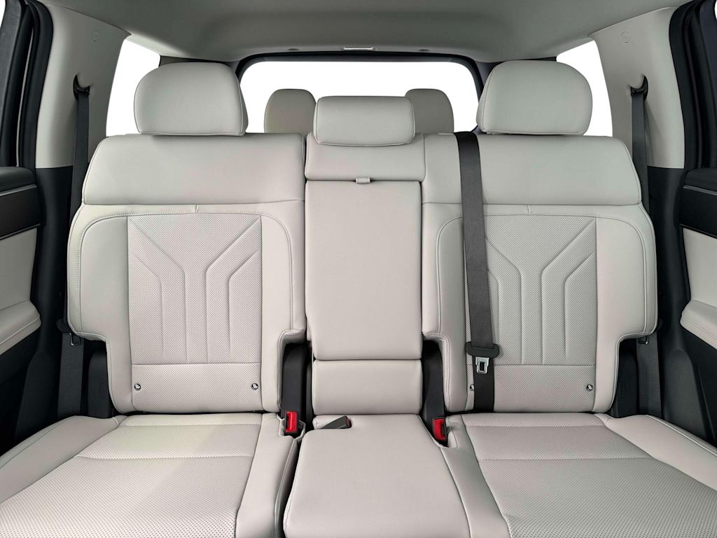 Thumbnail: 2026 Hyundai Santa Fe - 8