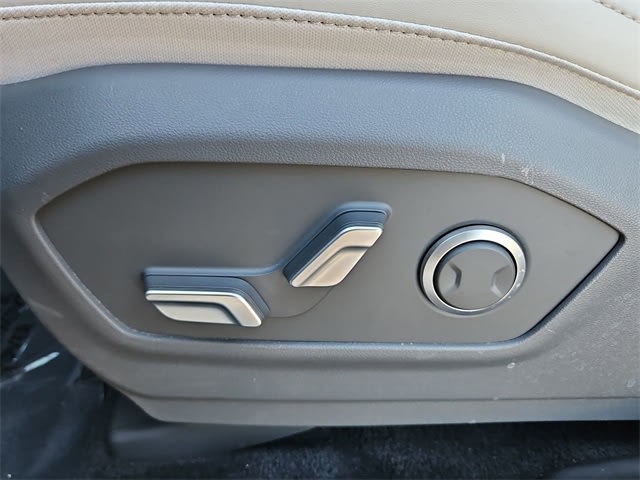 Thumbnail: 2025 Hyundai Santa Fe - 25