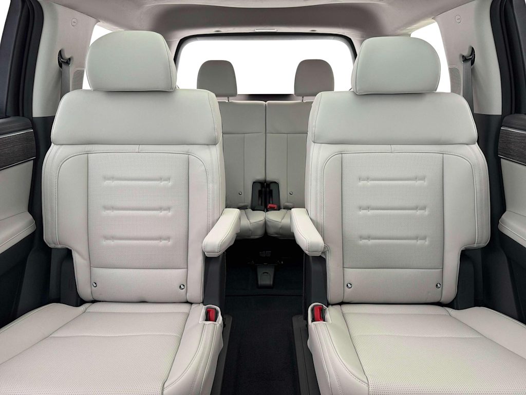 Thumbnail: 2026 Hyundai Santa Fe - 7