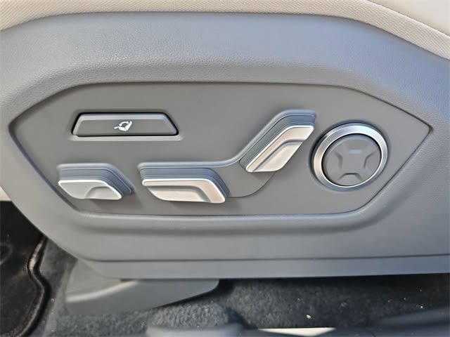 Thumbnail: 2025 Hyundai Santa Fe - 25