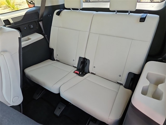 Thumbnail: 2025 Hyundai Santa Fe - 38