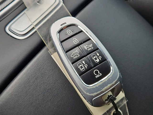 Thumbnail: 2023 Hyundai Santa Fe - 19