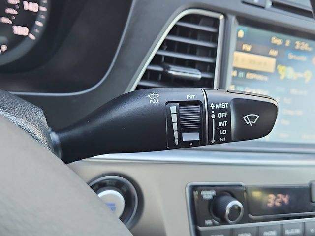 Thumbnail: 2016 Hyundai Sonata - 15