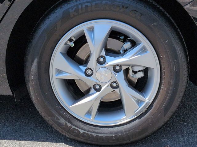 Thumbnail: 2021 Hyundai Elantra - 8