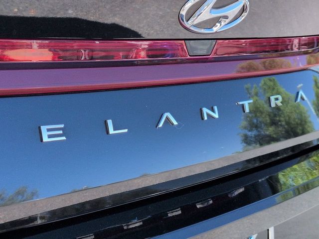 Thumbnail: 2021 Hyundai Elantra - 7
