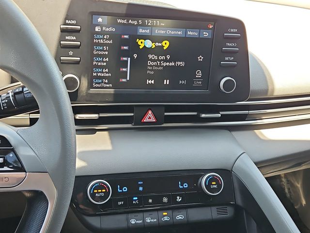 Thumbnail: 2022 Hyundai Elantra - 15