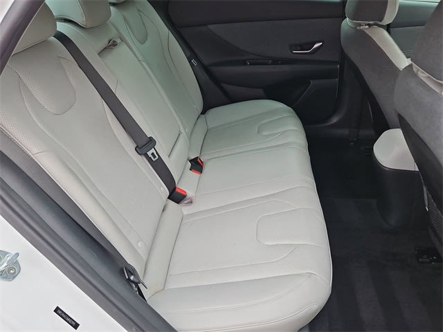 2021 Hyundai Elantra Limited Edition 29