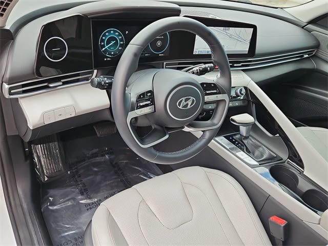 2021 Hyundai Elantra Limited Edition 2