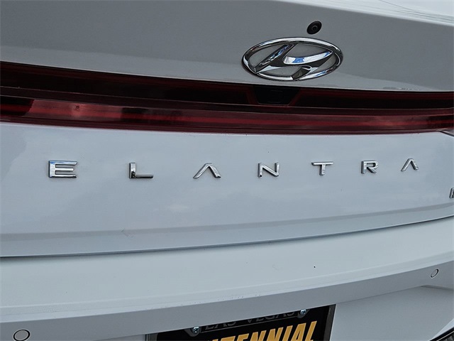 2021 Hyundai Elantra Limited Edition 25