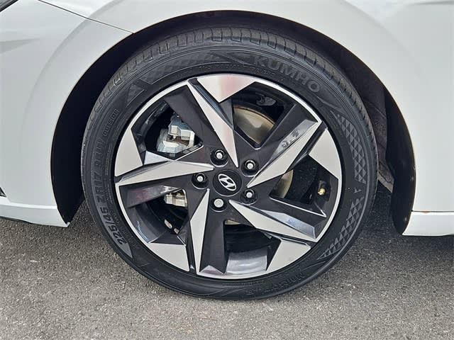 2021 Hyundai Elantra Limited Edition 8