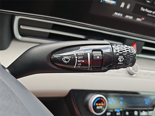 2021 Hyundai Elantra Limited Edition 32